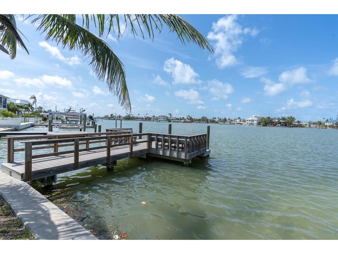 399 161st Avenue Redington Beach FL 33708 - BOCA CIEGA BAY BROWN'S BAY TB8390361 image4