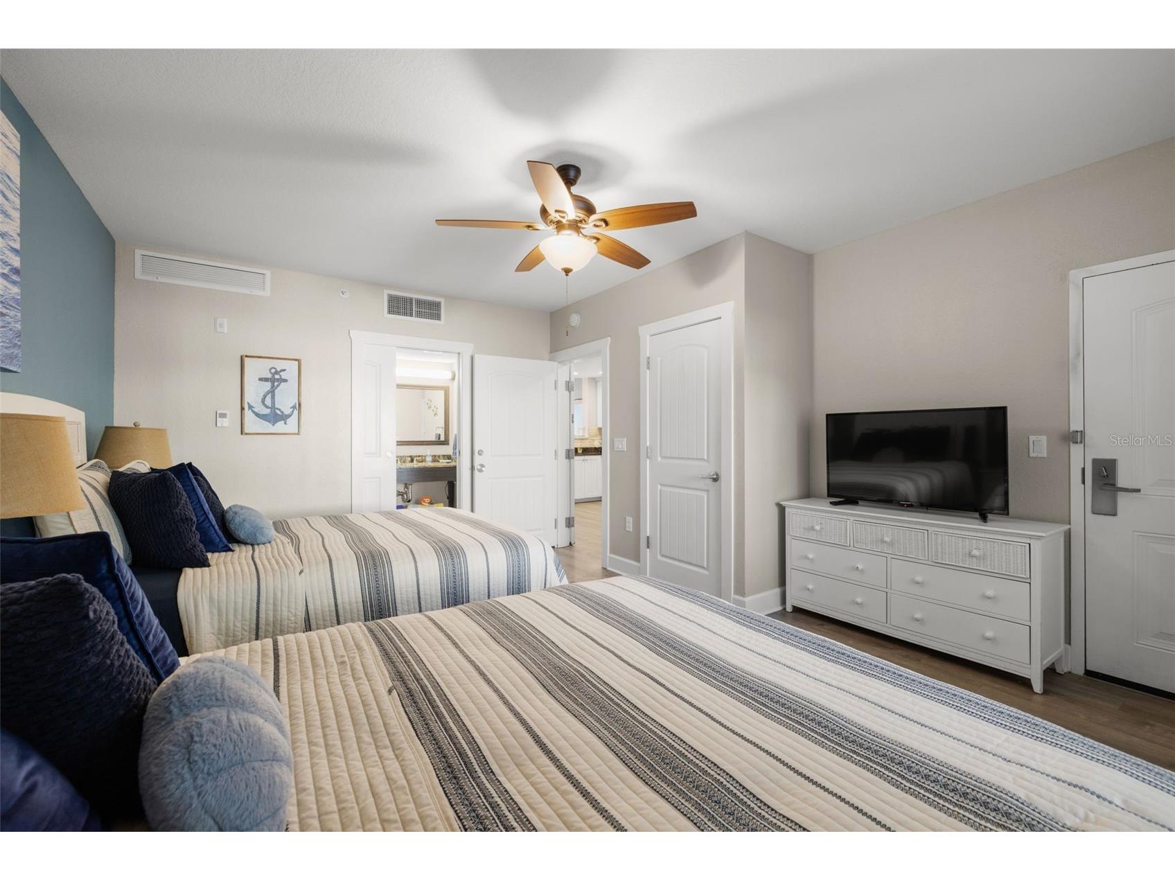 399 2nd Street #216 Indian Rocks Beach FL 33785 - INTERCOASTAL WATERWAY TB8477066 image23