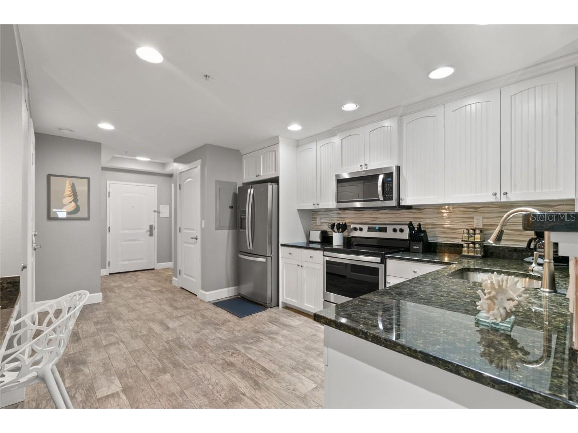 399 2nd Street #815 Indian Rocks Beach FL 33785 - INTRACOASTAL WATERWAY TB8405997 image9