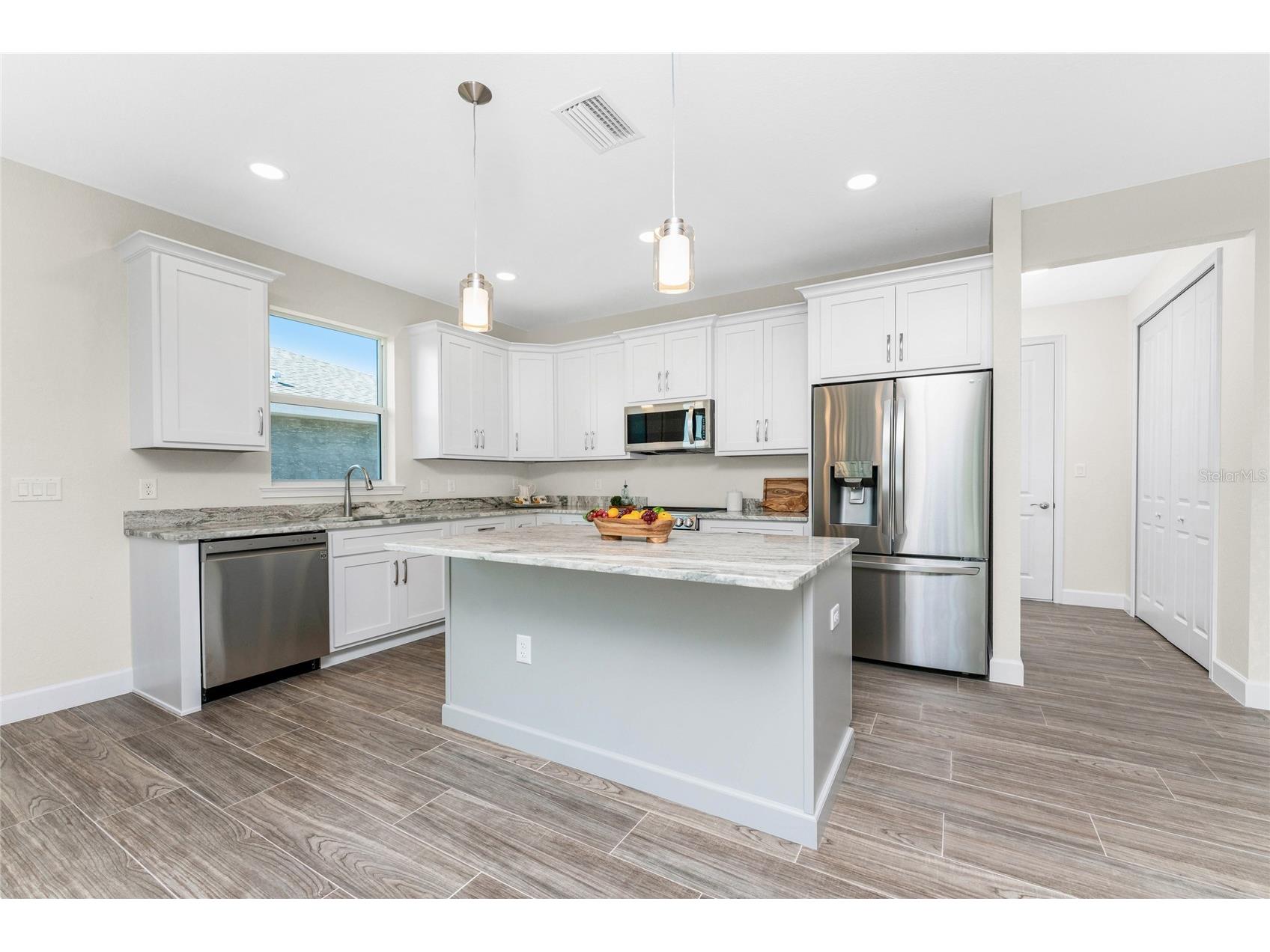 399 Sunset Road N Rotonda West FL 33947 D6146149 image5