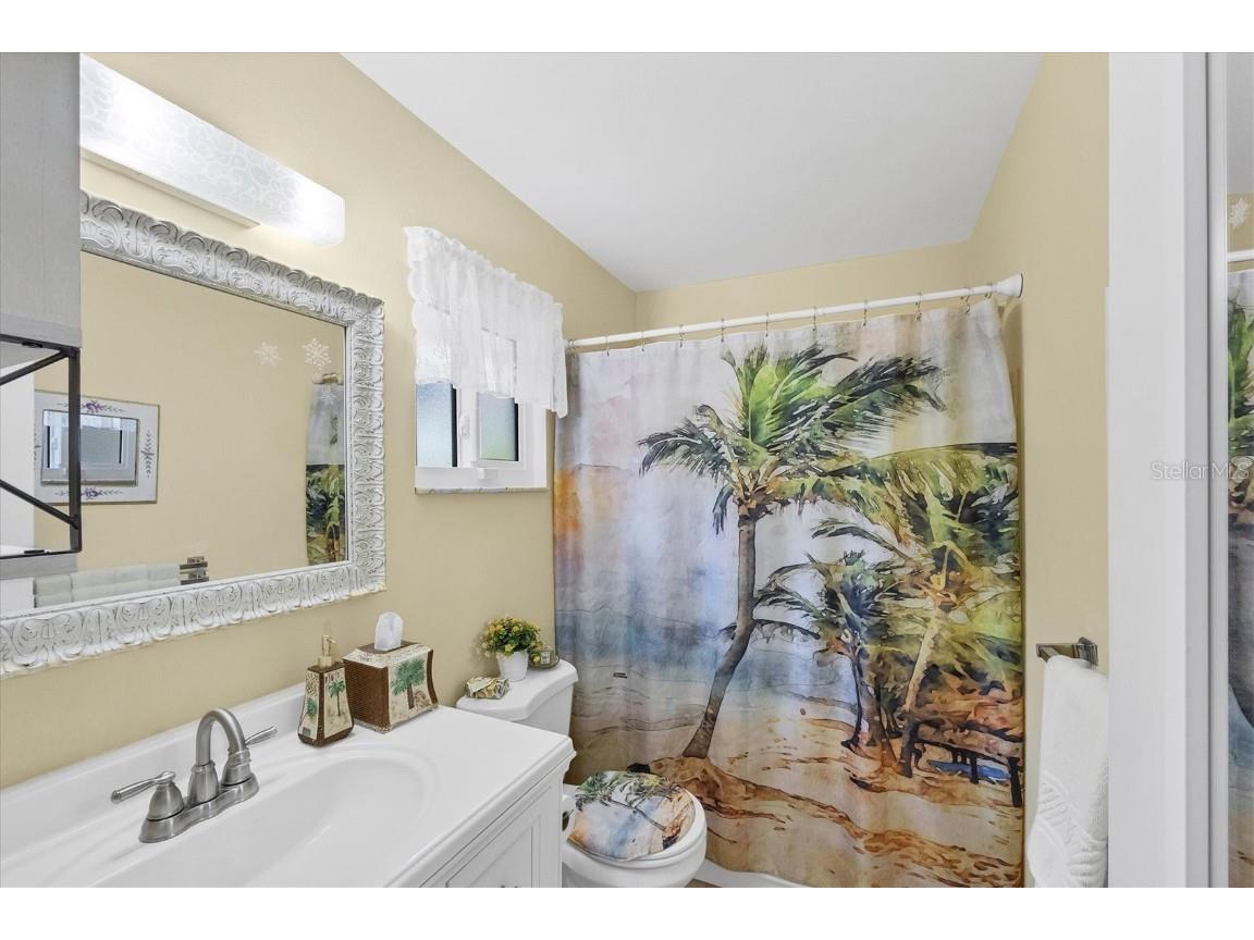 3990 Overlook Bend #19 Sarasota FL 34232 A4639141 image17