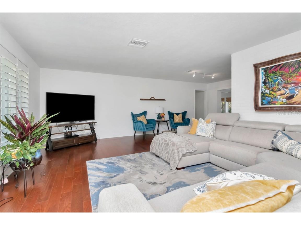 3991 38th Way S Saint Petersburg FL 33711 TB8455291 image3