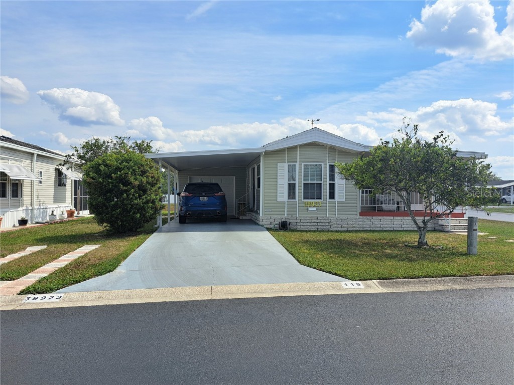 39923 Cog Hill Loop Zephyrhills FL 33542 U8240857 image1