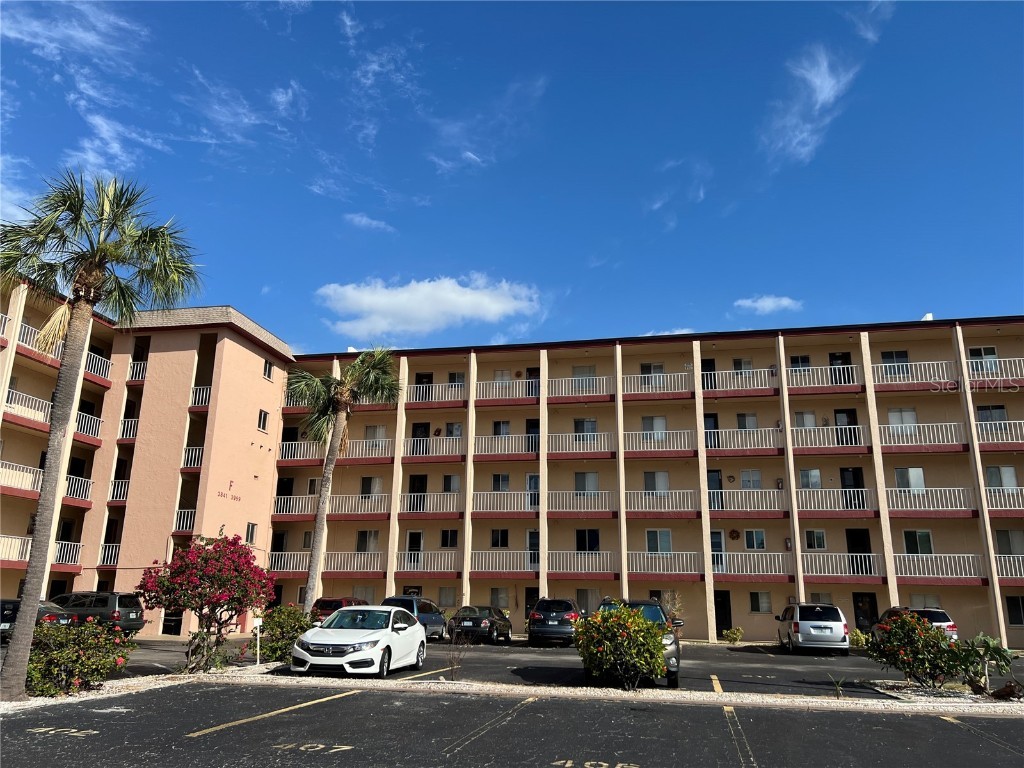 3993 Lake Bayshore Drive #F513 Bradenton FL 34205 A4629248 image1