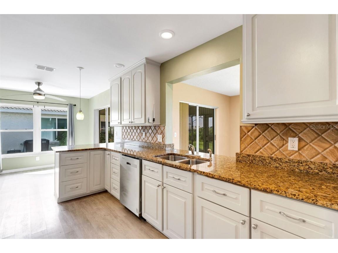 3995 Lakewood Avenue Bradenton FL 34208 - BRADEN RIVER A4659324 image27