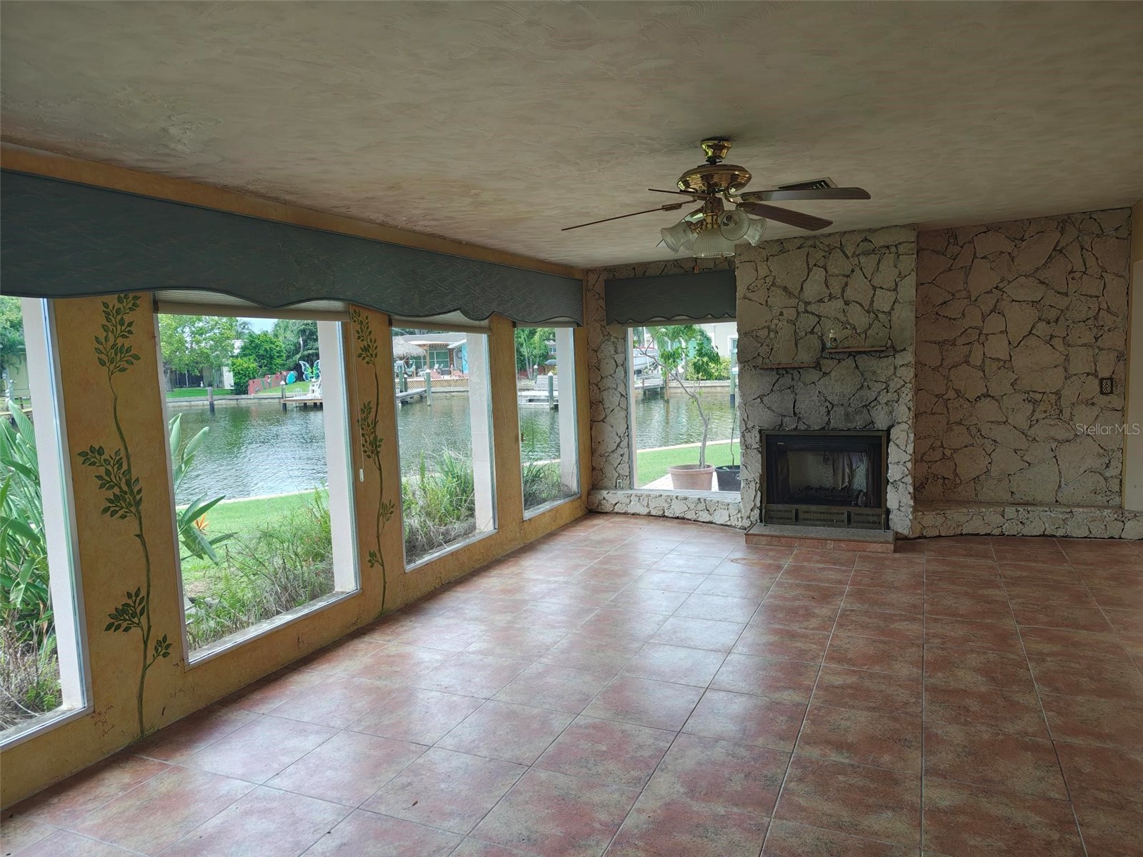 3995 South Circle Largo FL 33774 TB8398579 image21