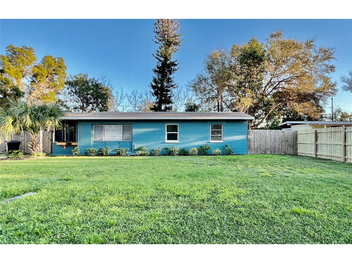 3996 Neptune Drive SE Saint Petersburg FL 33705 U8181467 image1