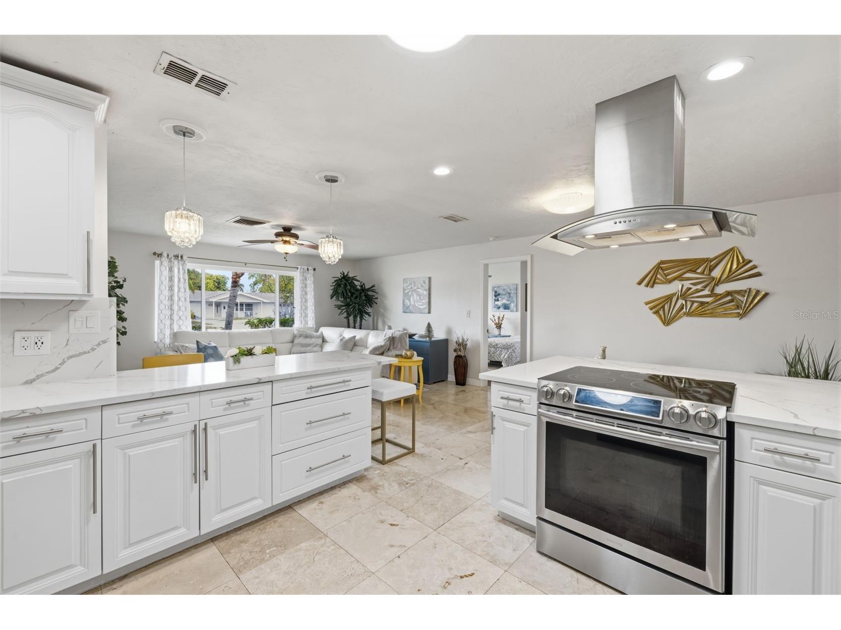 3998 22nd Avenue N Saint Petersburg FL 33713 TB8481200 image10