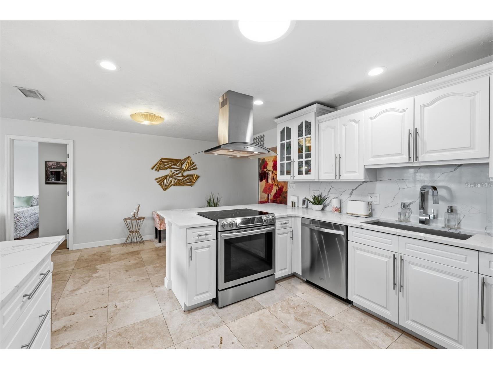 3998 22nd Avenue N Saint Petersburg FL 33713 TB8481200 image12