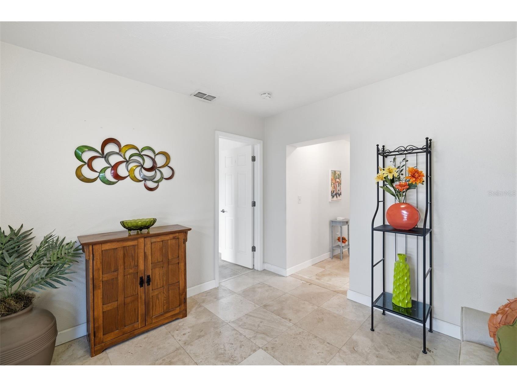 3998 22nd Avenue N Saint Petersburg FL 33713 TB8481200 image18