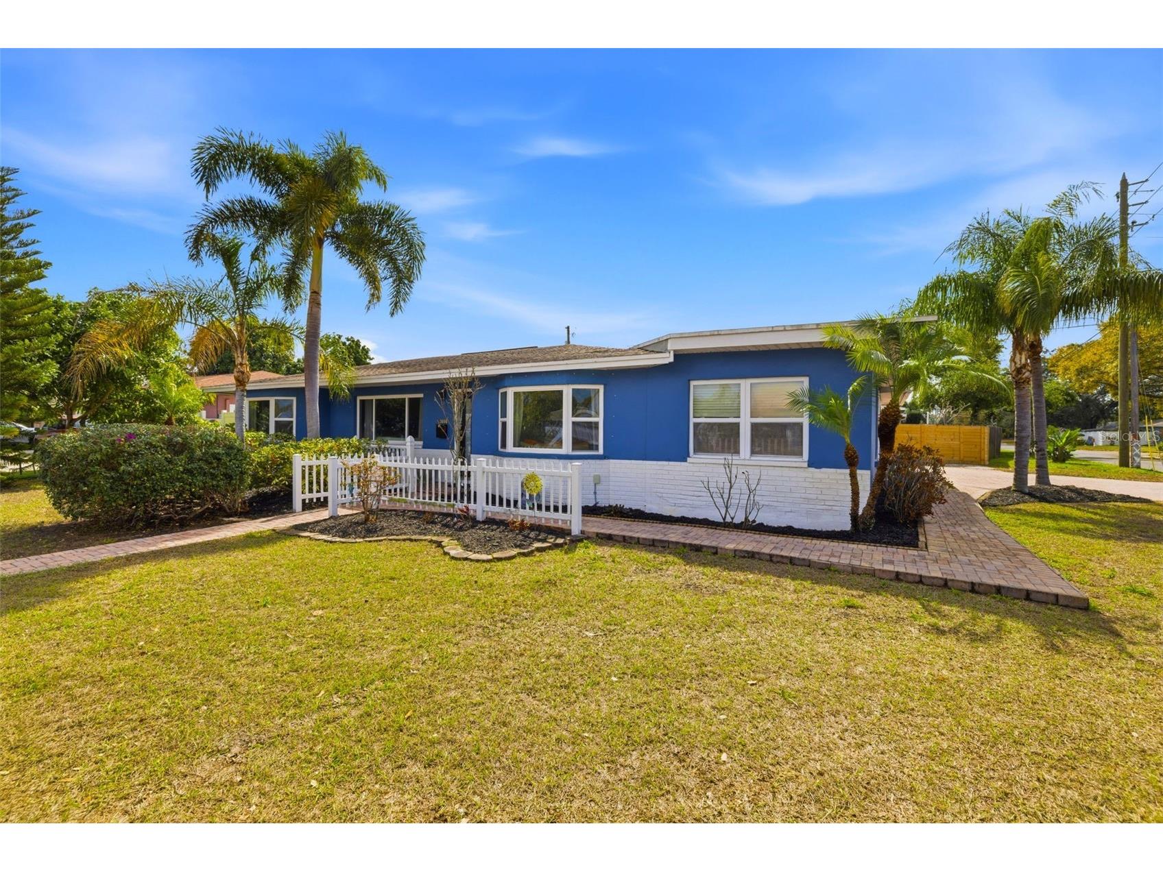 3998 22nd Avenue N Saint Petersburg FL 33713 TB8481200 image3