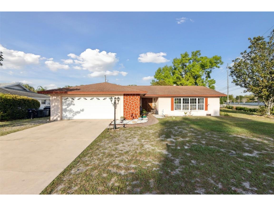 3998 Irma Shores Drive Orlando FL 32817 - LAKE IRMA O6187407 image1