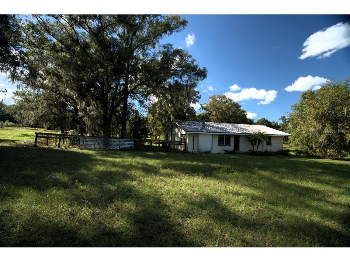 39999 Sumner Lake Road Dade City FL 33525 T3468733 image1