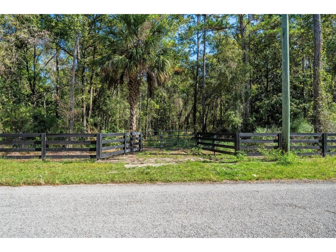 4 &5B Arlanie Road Brooksville FL 34601 W7859334 image1