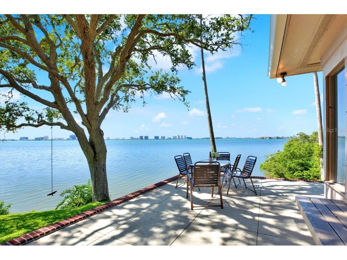 4 Baybrook Place Belleair FL 33756 - CLEARWATER BAY BAY VIEWS TB8424705 image1