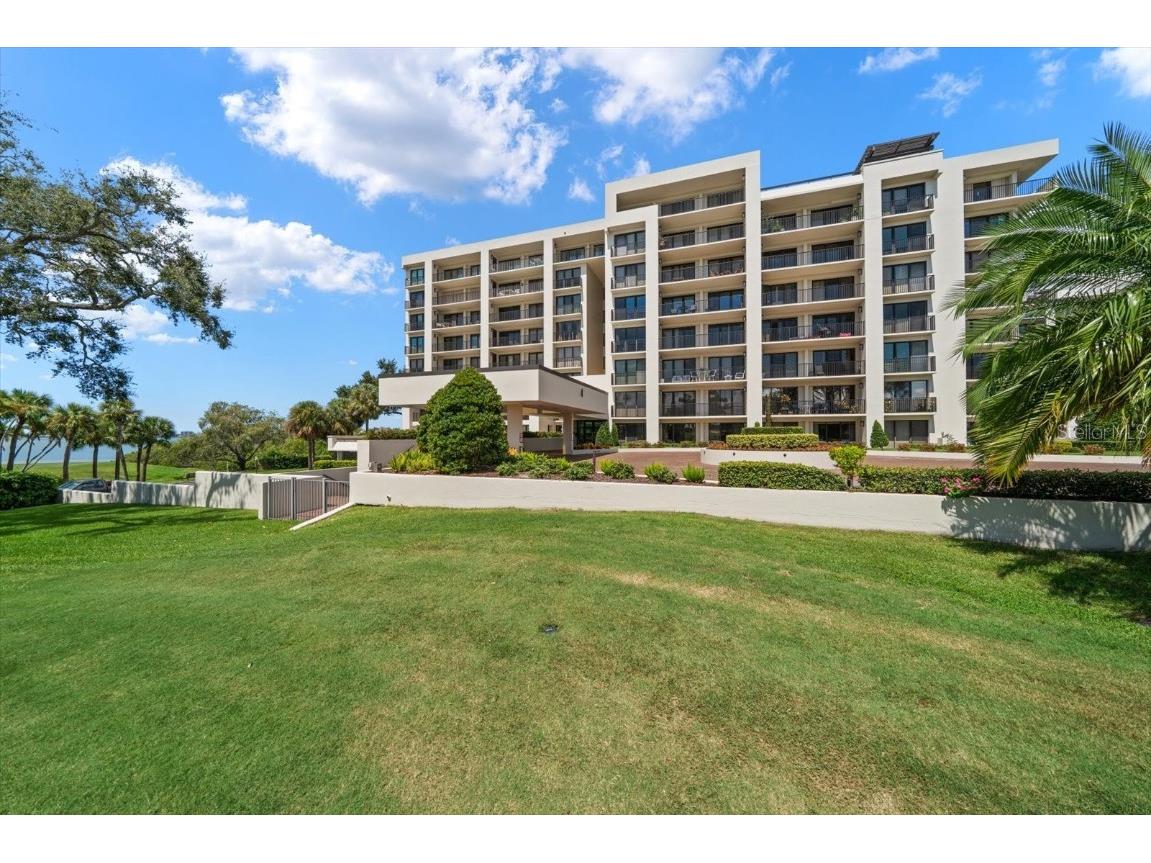 4 Belleview Boulevard #106 Belleair FL 33756 TB8446965 image57