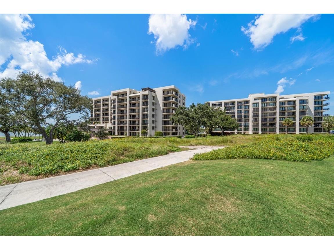 4 Belleview Boulevard #106 Belleair FL 33756 TB8446965 image58