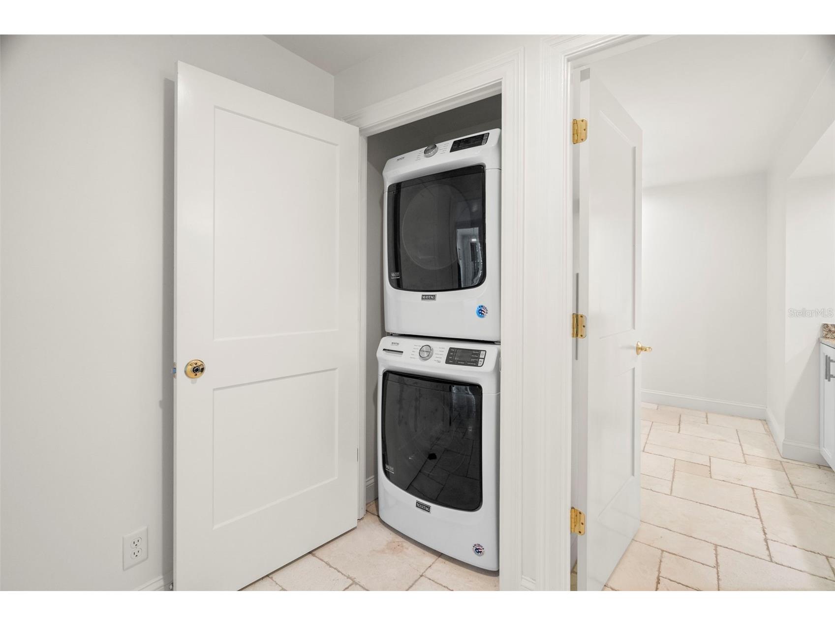 4 Belleview Boulevard #108 Belleair FL 33756 TB8484003 image25