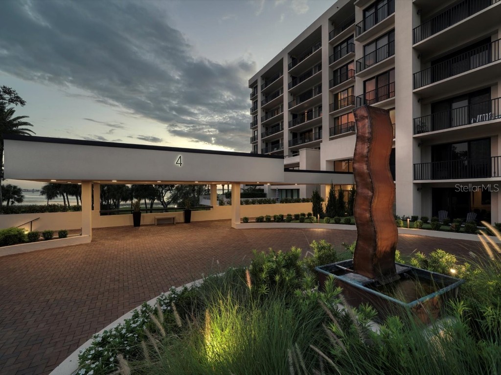 4 Belleview Boulevard #206 Belleair FL 33756 U8138074 image1