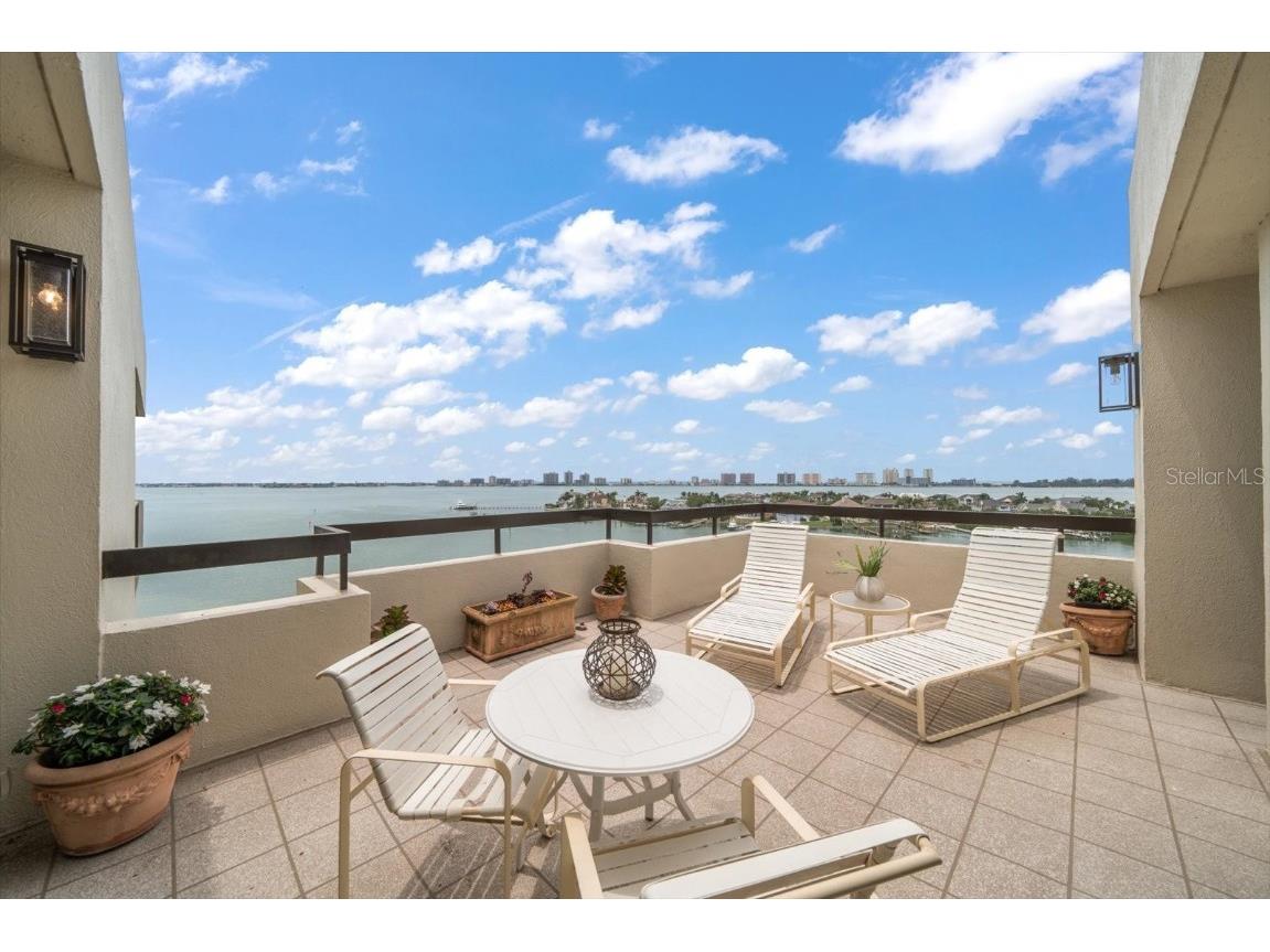 4 Belleview Boulevard #802 Belleair FL 33756 TB8381621 image1