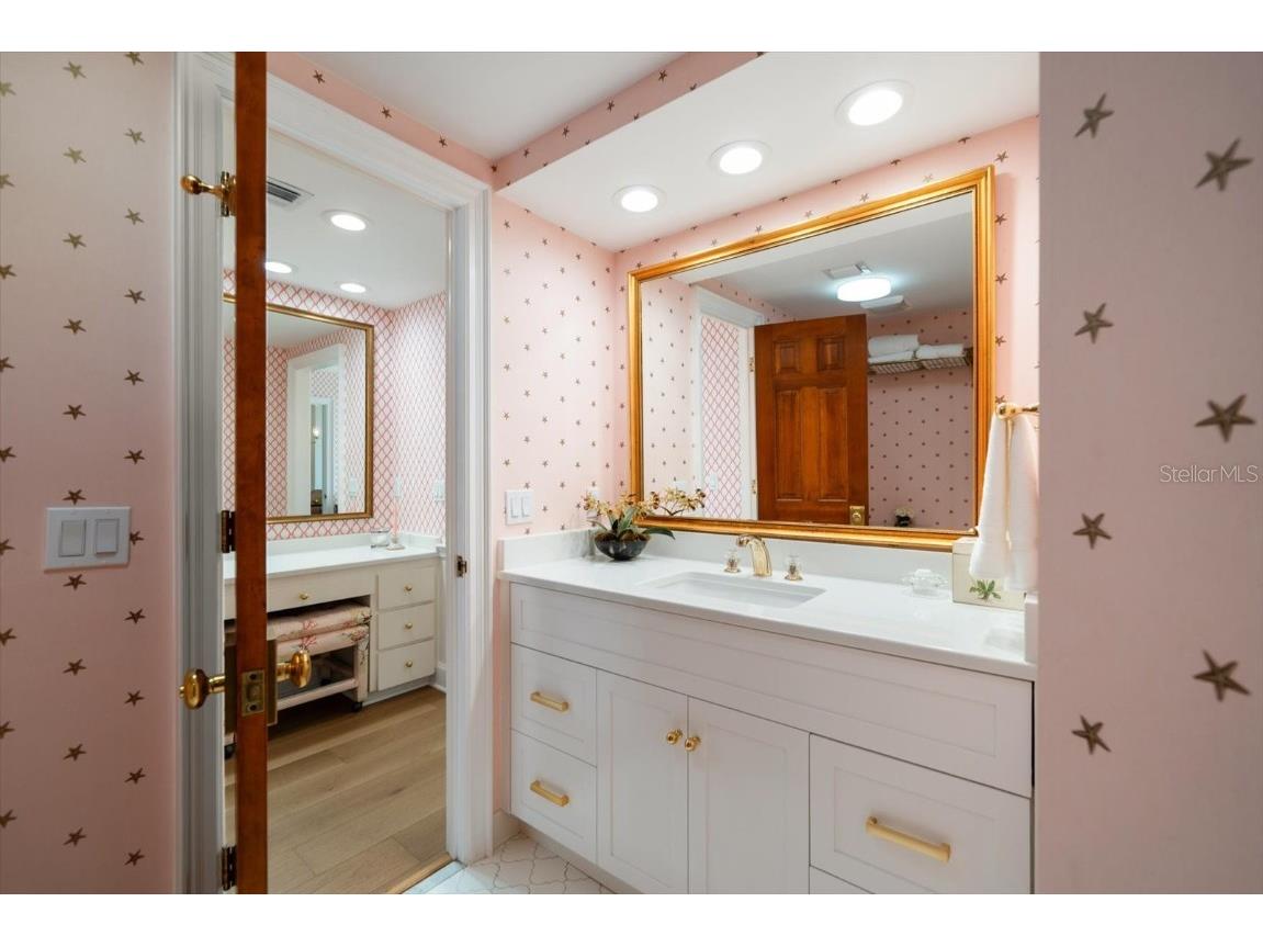 4 Belleview Boulevard #802 Belleair FL 33756 TB8381621 image23