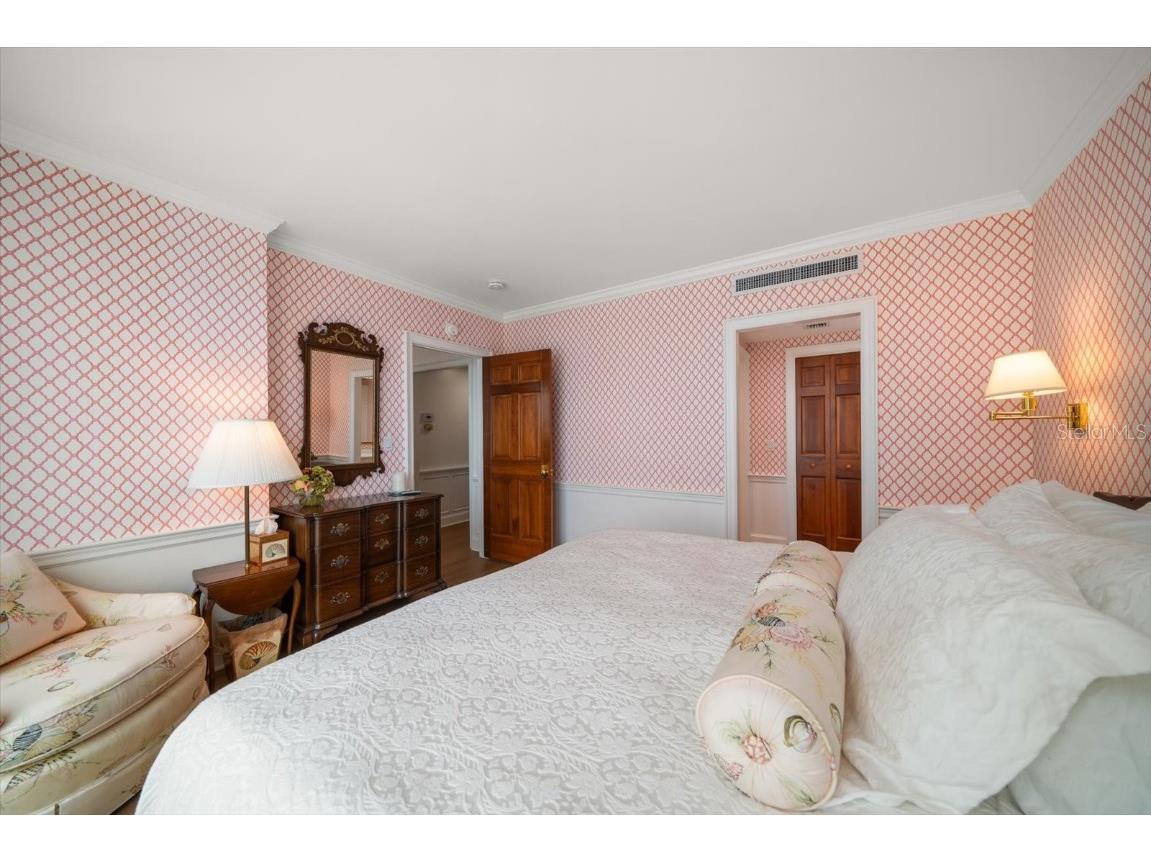 4 Belleview Boulevard #802 Belleair FL 33756 TB8381621 image25