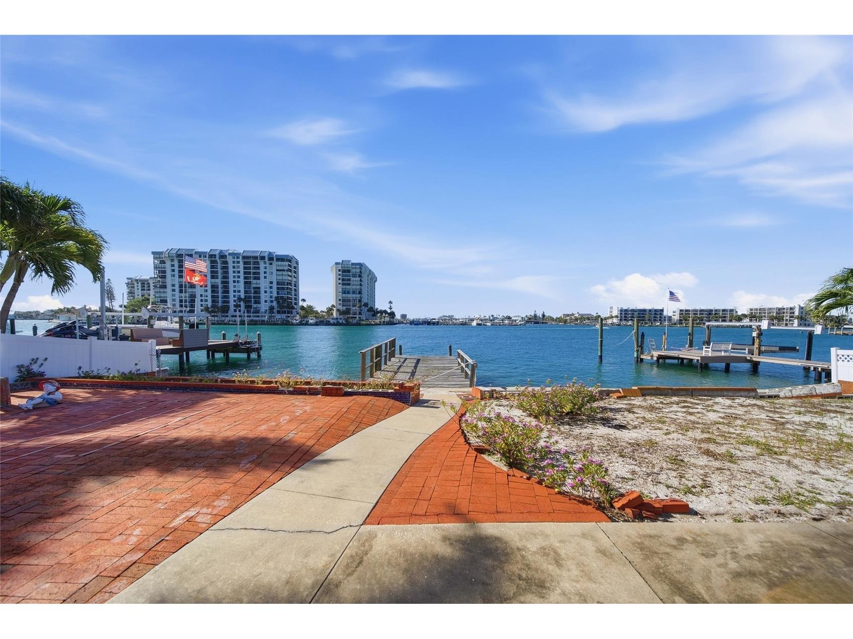 4 Bellevue Drive Treasure Island FL 33706 - DEVIL'S ELBOW TB8496232 image4