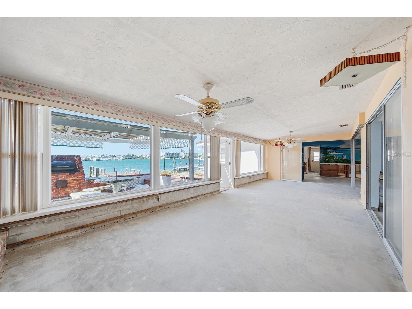 4 Bellevue Drive Treasure Island FL 33706 - DEVIL'S ELBOW TB8496232 image7