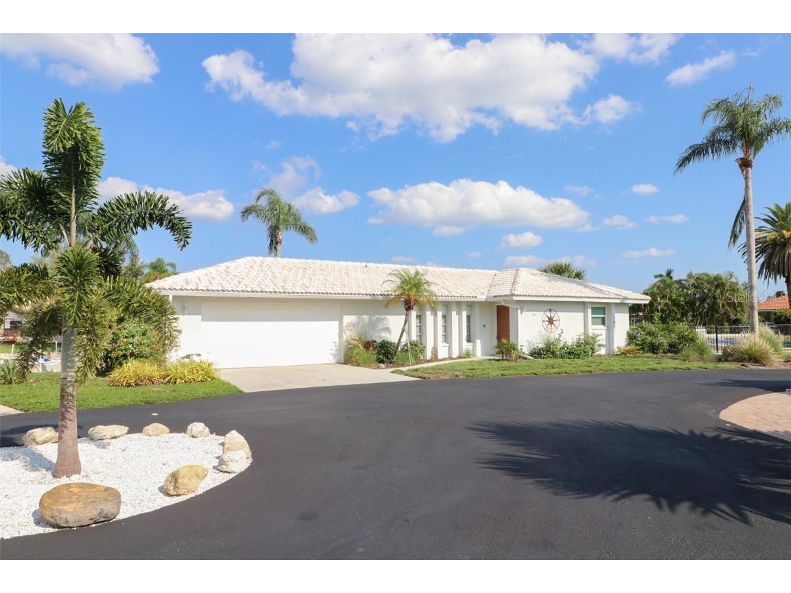 4 Casa Rio Drive Englewood FL 34223 C7463375 image1