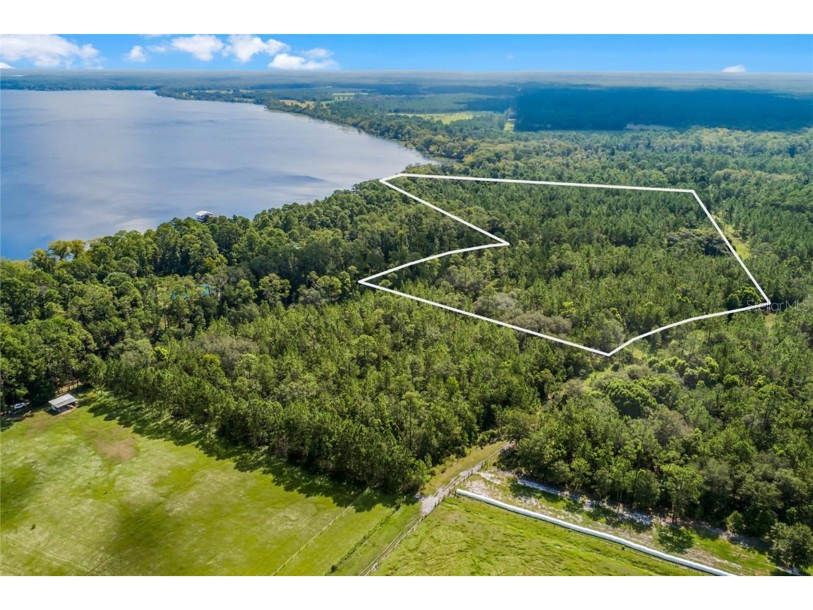 4 Lake Shore Drive Pierson FL 32180 - LAKE DISSTON V4931783 image1