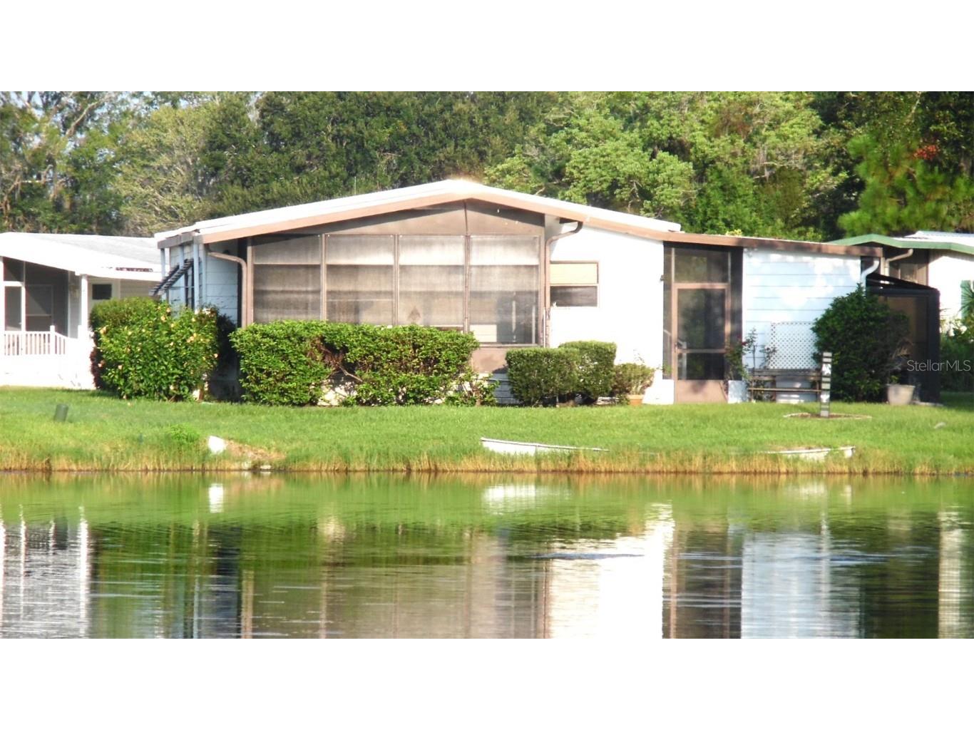 4 N Bobwhite Road Wildwood FL 34785 - Golden Pond G5071452 image1