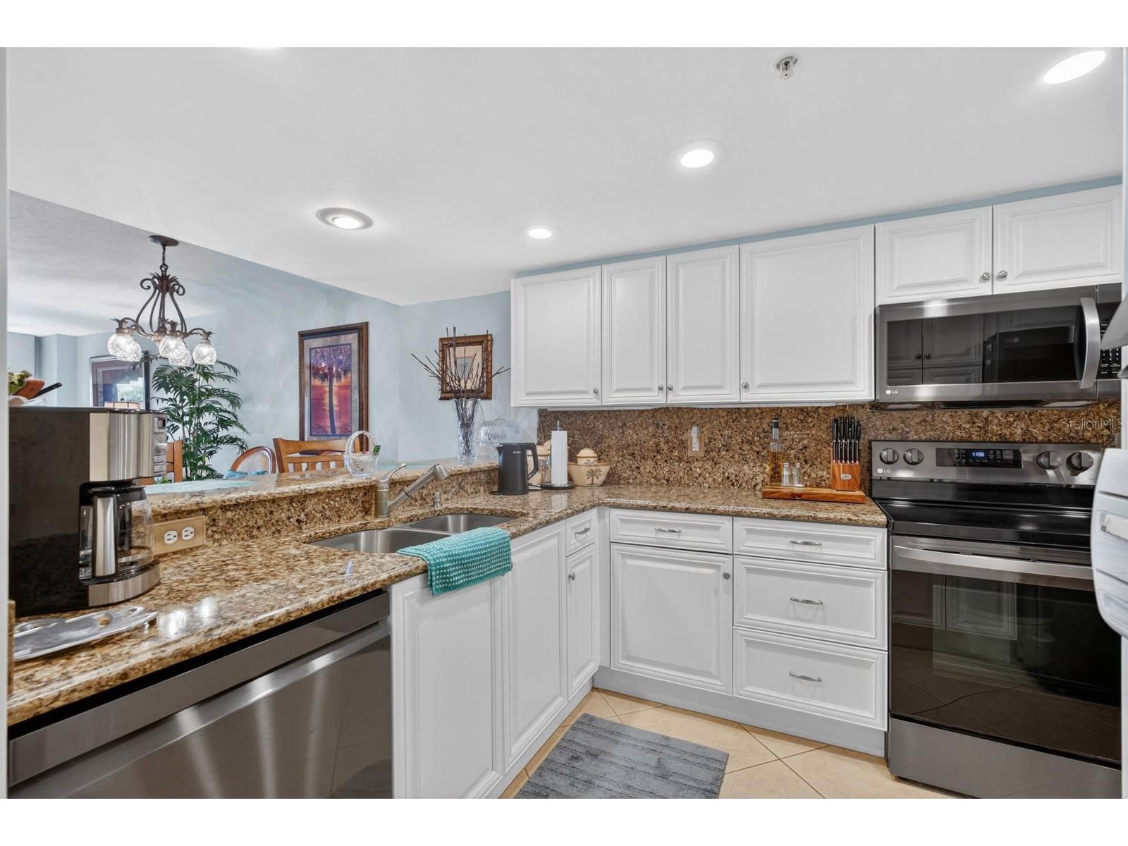 4 Oceans West Boulevard #207A Daytona Beach FL 32118 FC318776 image10
