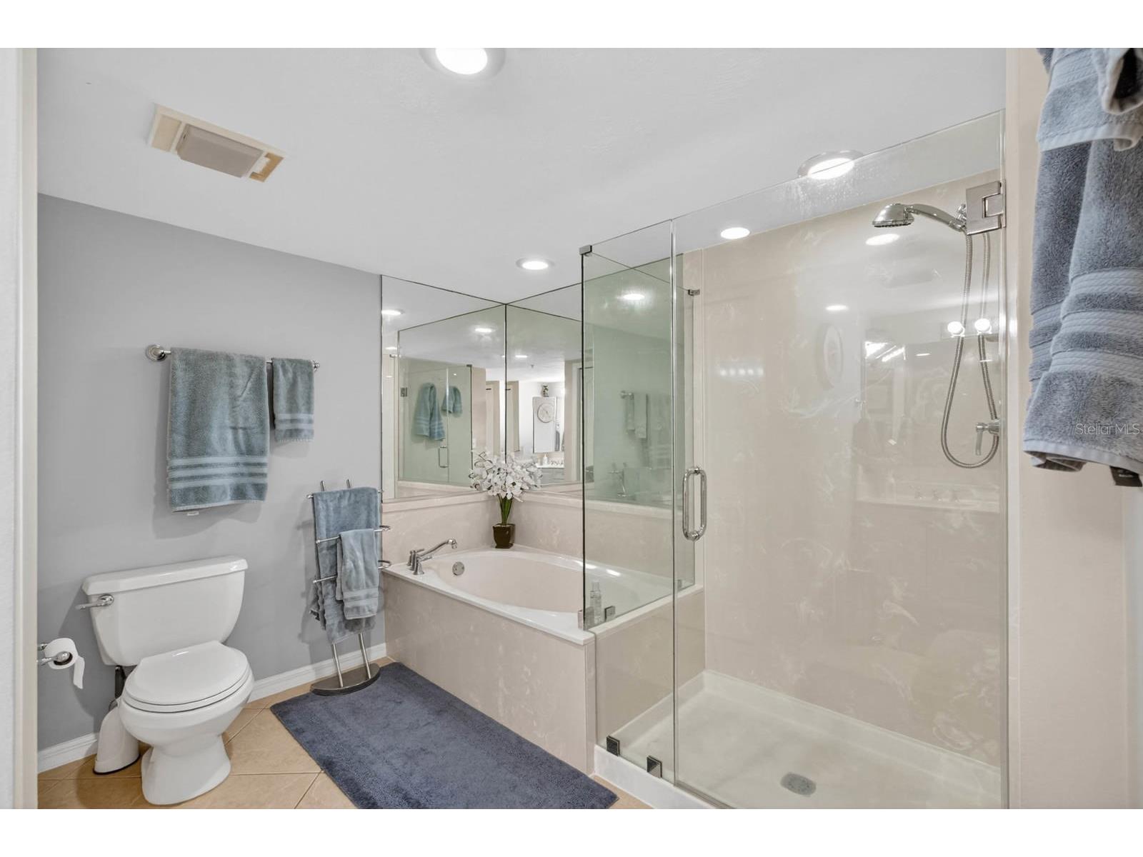 4 Oceans West Boulevard #207A Daytona Beach FL 32118 FC318776 image23