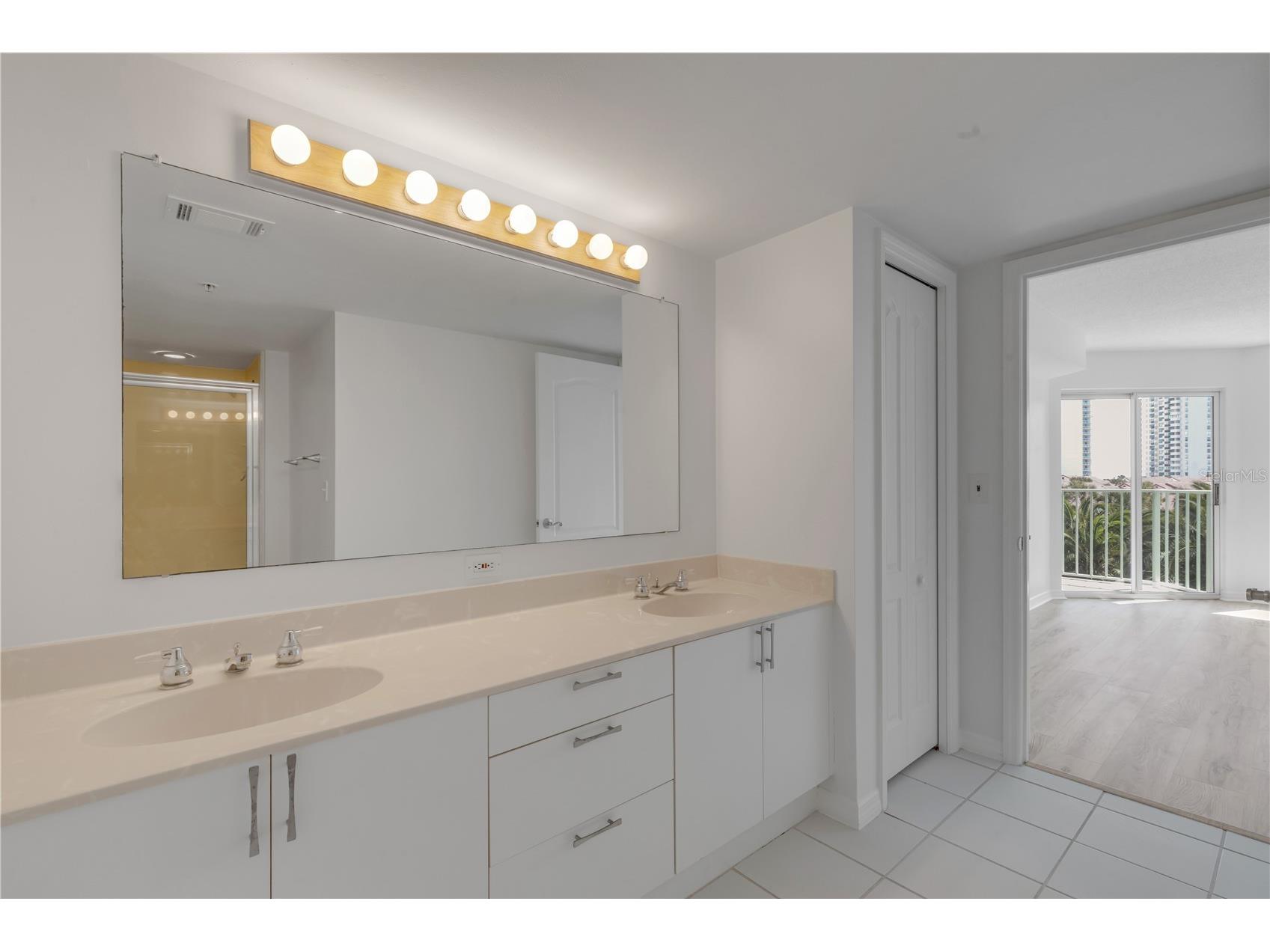 4 Oceans West Boulevard #402A Daytona Beach FL 32118 NS1087869 image33