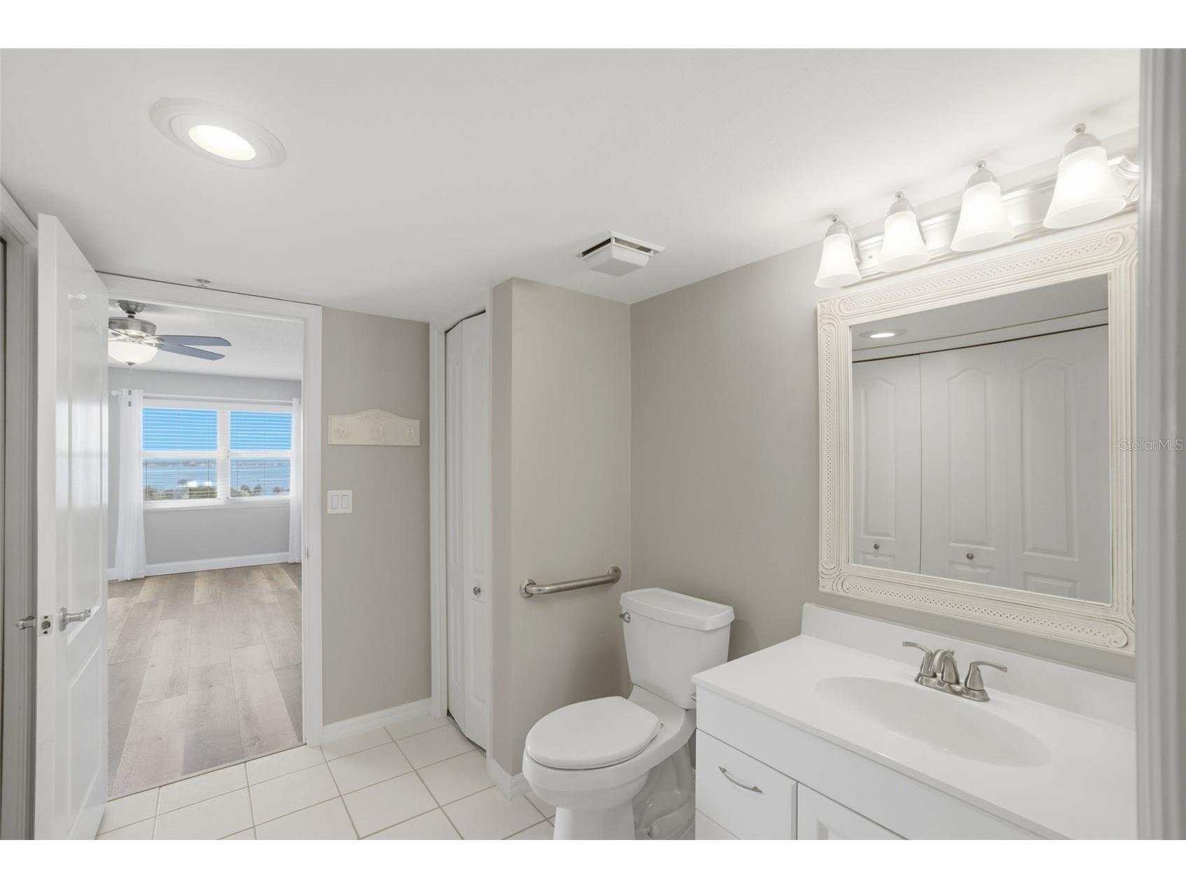 4 Oceans West Boulevard #701C Daytona Beach Shores FL 32118 V4948834 image16