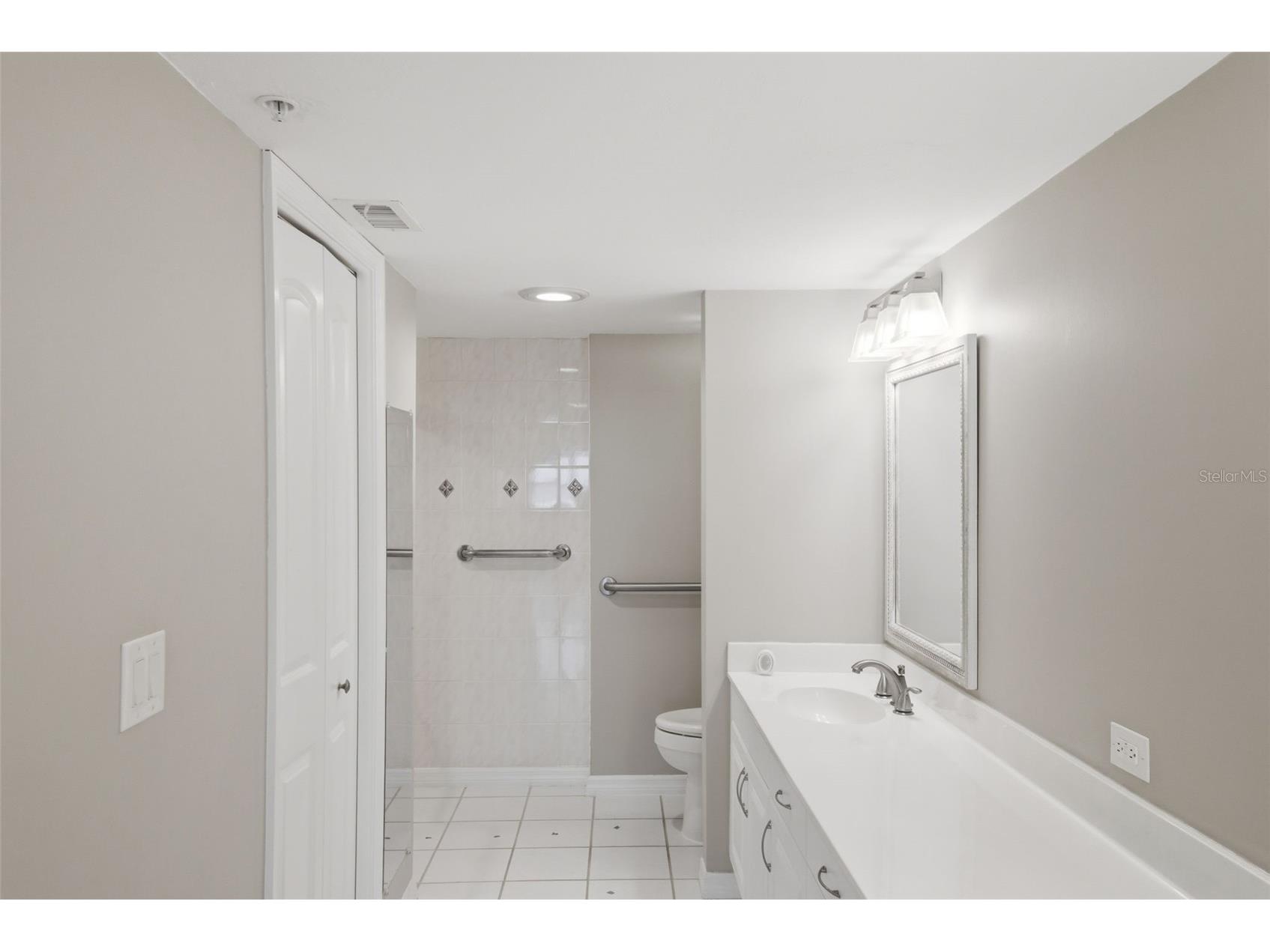4 Oceans West Boulevard #701C Daytona Beach Shores FL 32118 V4948834 image25