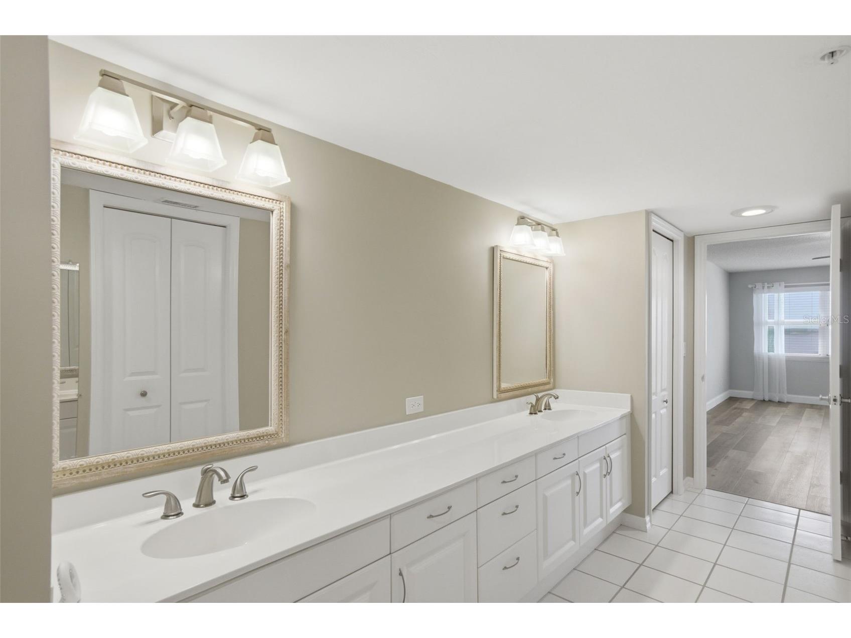 4 Oceans West Boulevard #701C Daytona Beach Shores FL 32118 V4948834 image27
