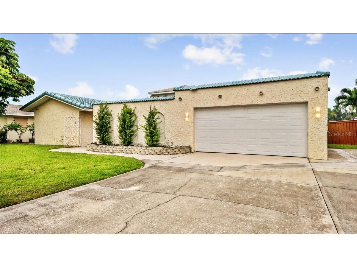 4 Sloop Drive Cocoa Beach FL 32931 - BANANA RIVER O6392826 image2