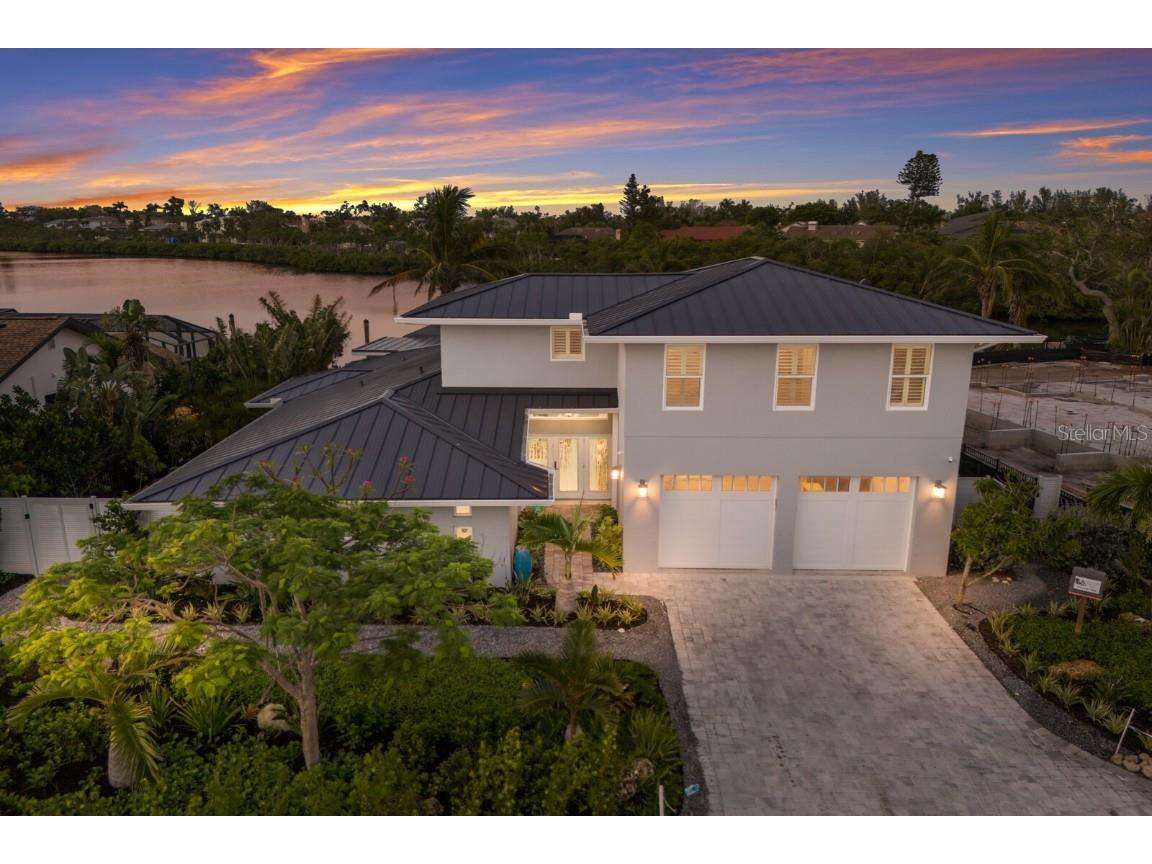 4 Winslow Place Longboat Key FL 34228 - CRANES BAYOU A4666470 image1