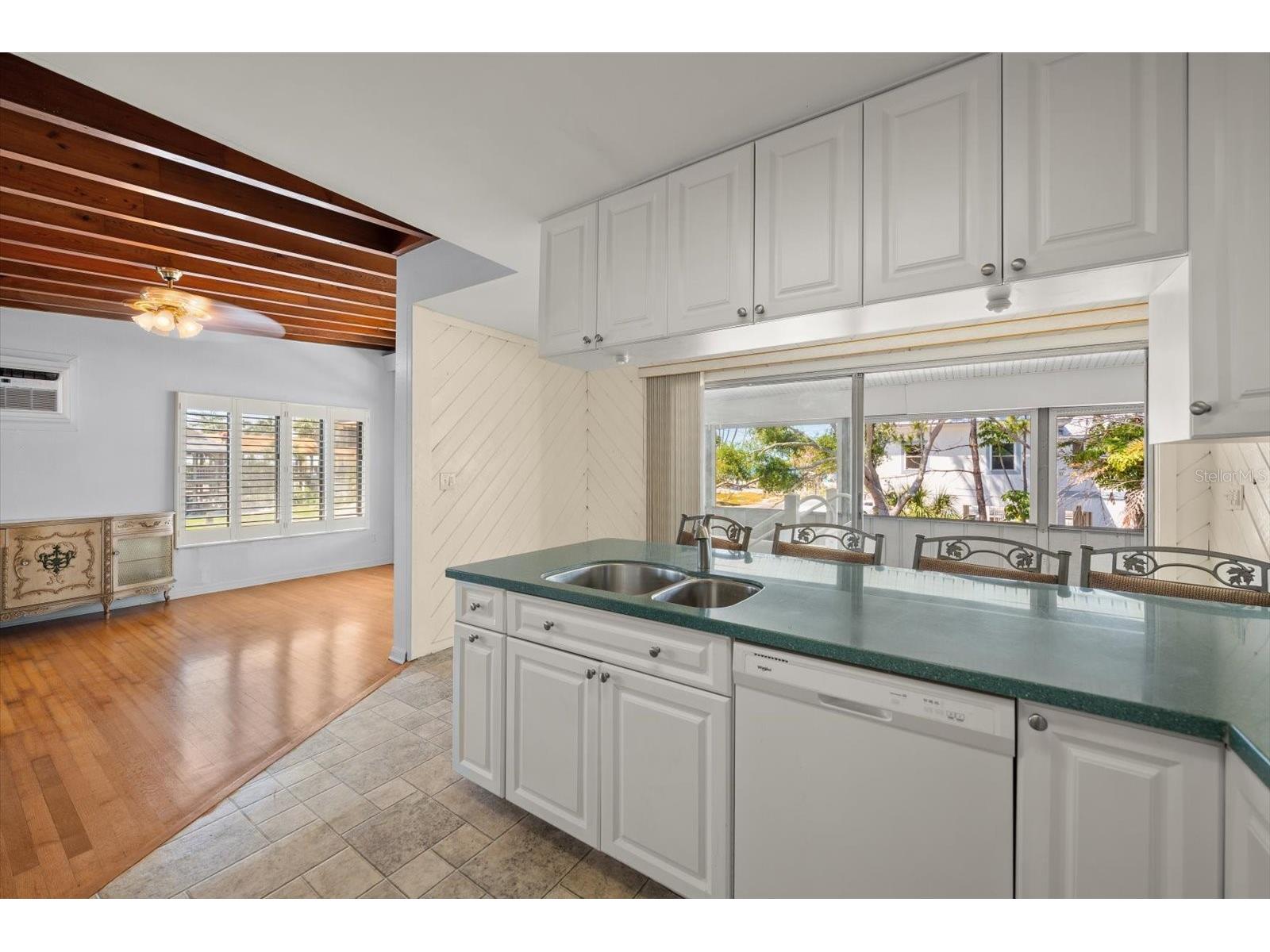 40 77th Avenue Treasure Island FL 33706 - GULF OF MEXICO & BLIND PASS TB8503930 image16