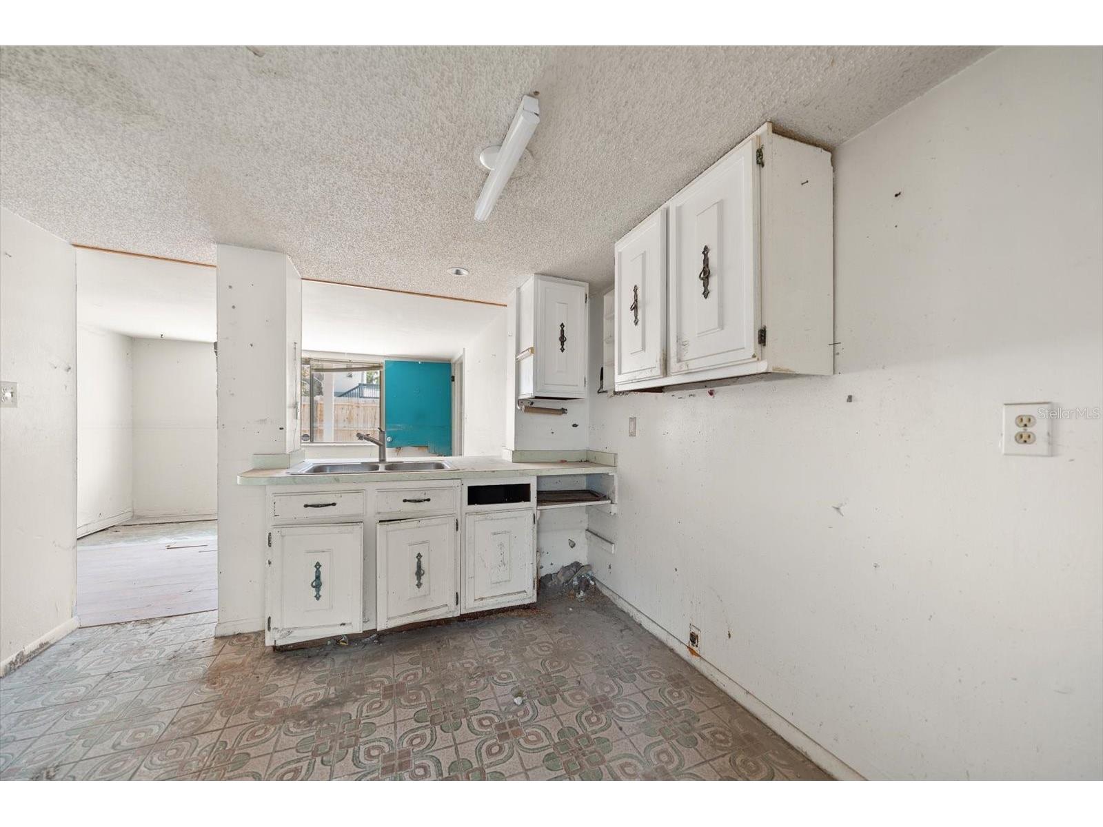 40 77th Avenue Treasure Island FL 33706 - GULF OF MEXICO & BLIND PASS TB8503930 image48