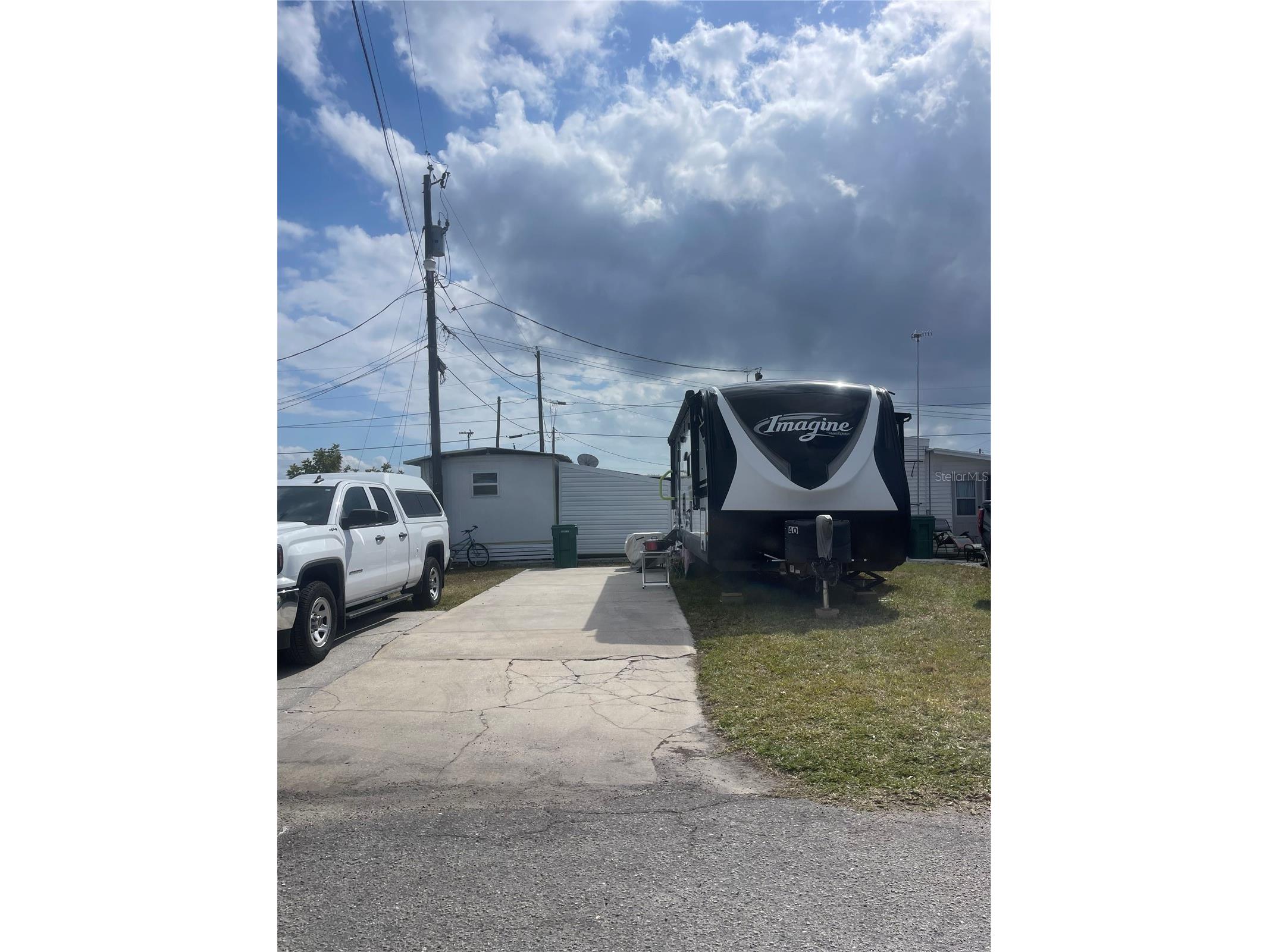 40 Illinois Street Palmetto FL 34221 A4683992 image1