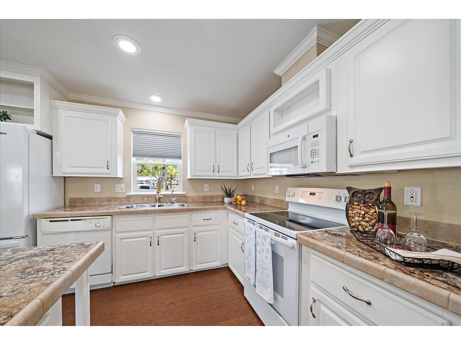40 Shady Lane #40 Palmetto FL 34221 A4686496 image4