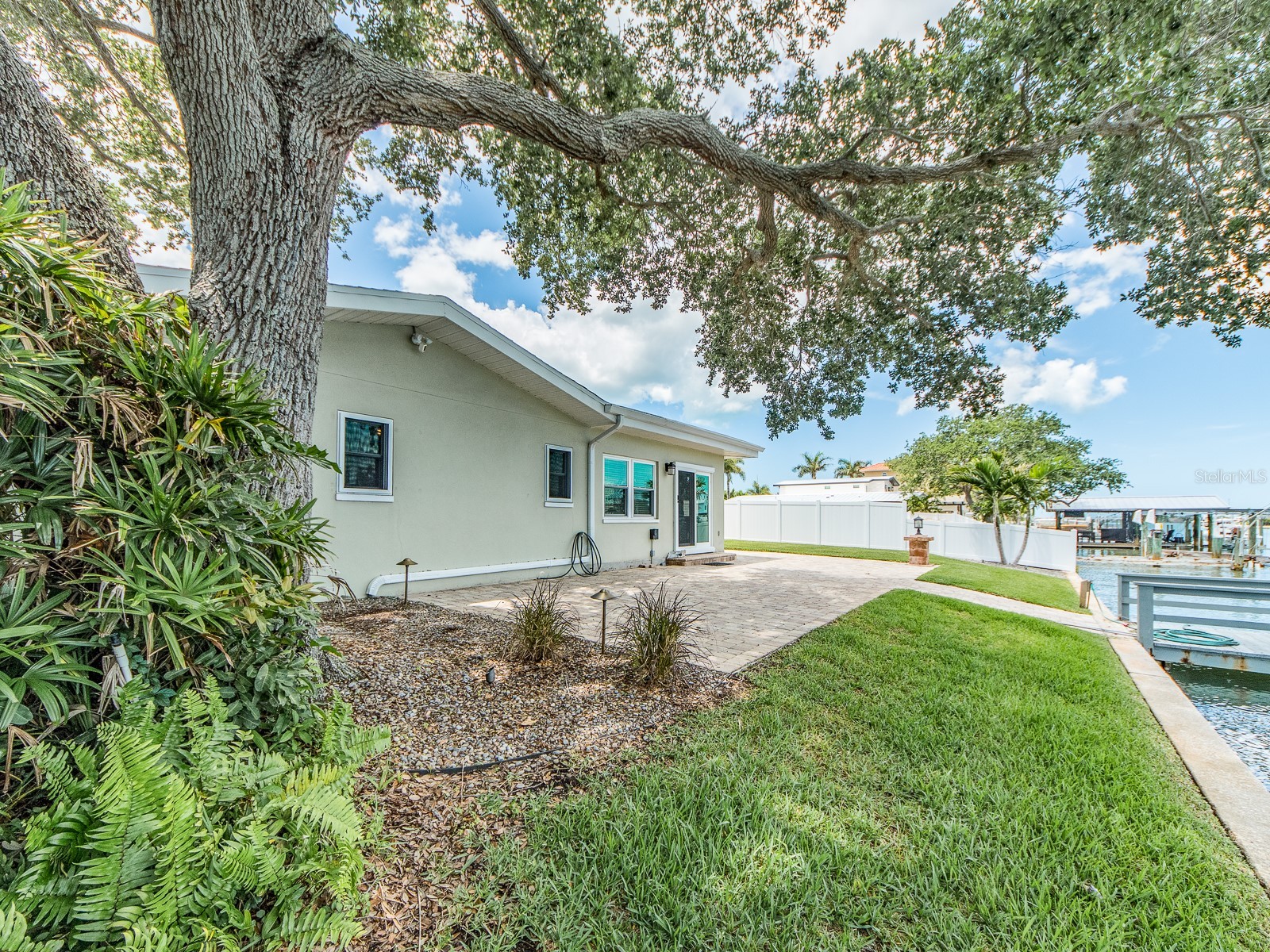 40 Sunset Bay Drive Belleair FL 33756 - INTRACOASTAL WATERWAY TB8510344 image12