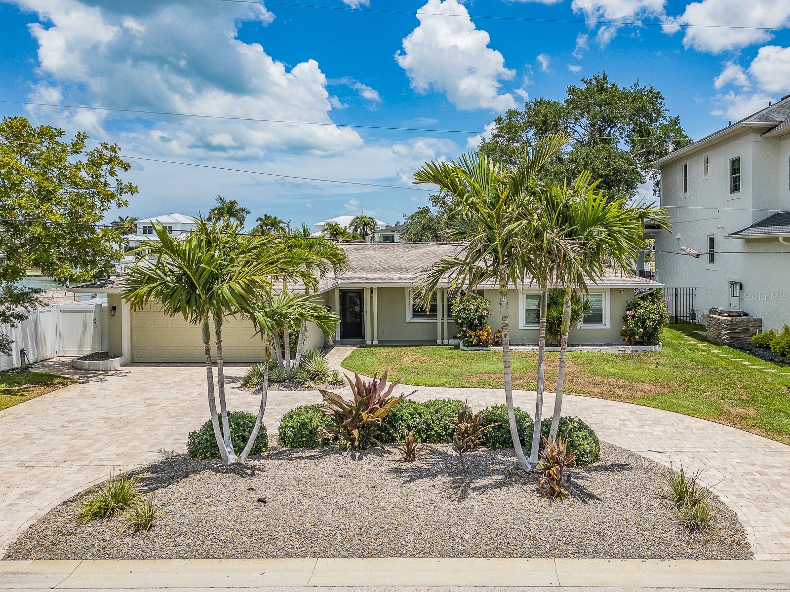 40 Sunset Bay Drive Belleair FL 33756 - INTRACOASTAL WATERWAY TB8510344 image2