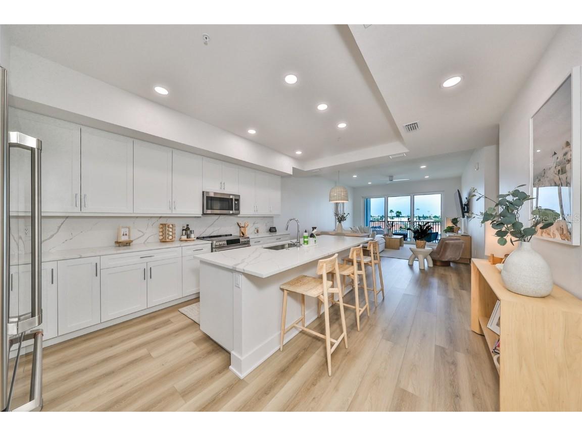 400 150th #402 Madeira Beach FL 33708 - BOCA CIEGA BAY TB8301902 image3