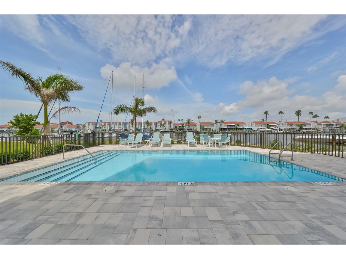 400 150th #402 Madeira Beach FL 33708 - BOCA CIEGA BAY TB8301902 image38