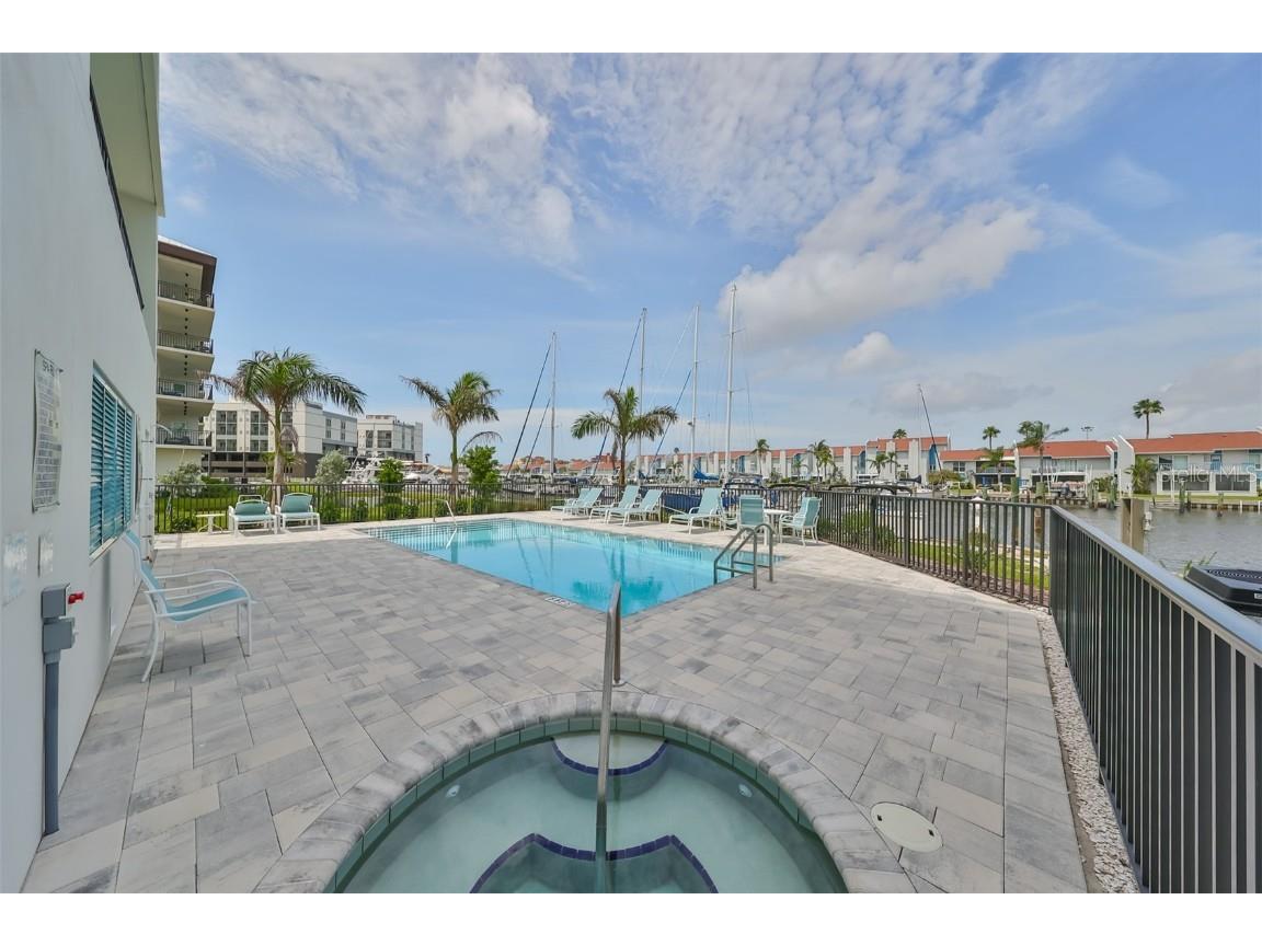 400 150th #402 Madeira Beach FL 33708 - BOCA CIEGA BAY TB8301902 image39