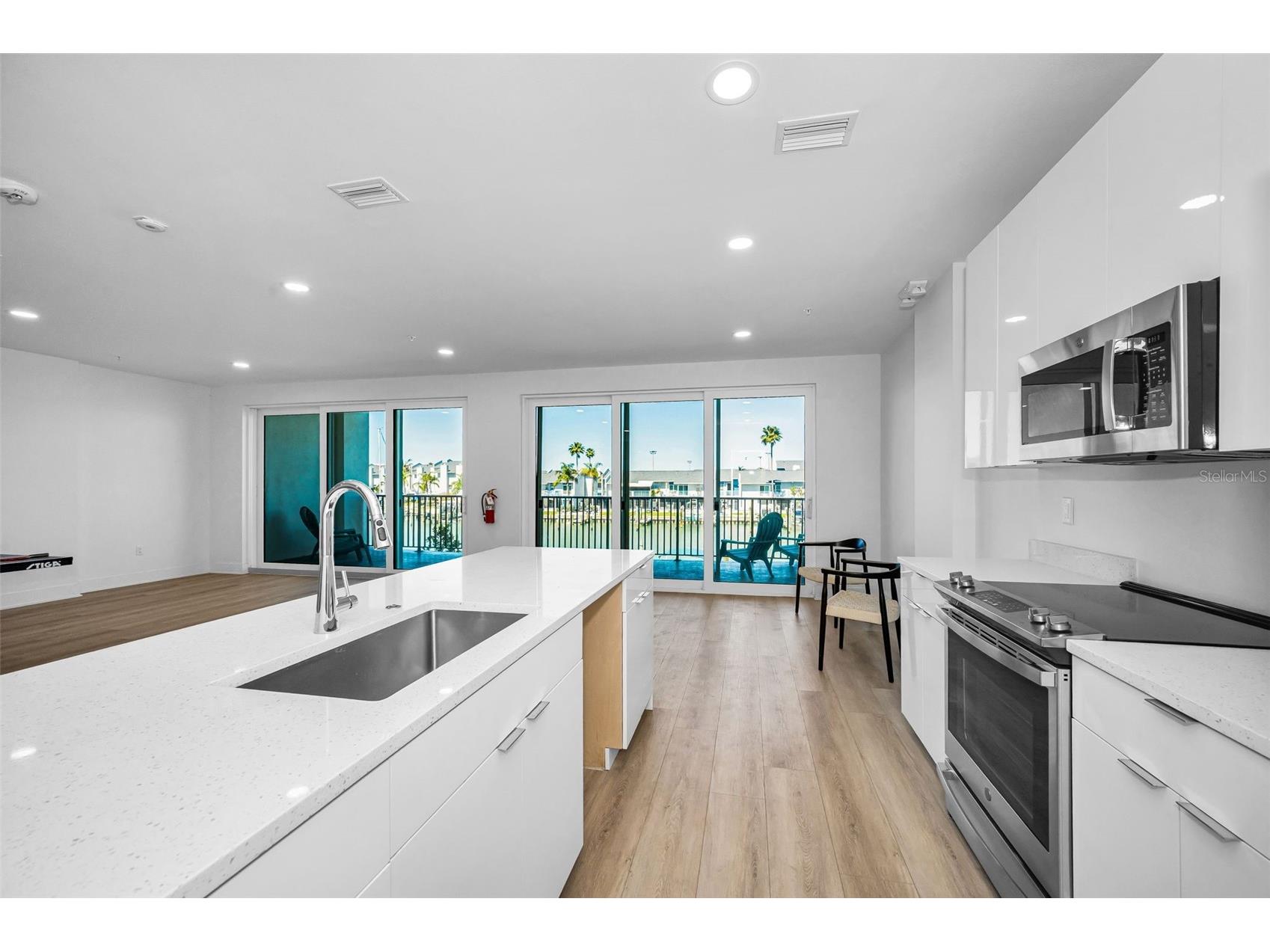 400 150th Avenue #207 Madeira Beach FL 33708 - BOCA CIEGA BAY & INTRACOASTAL TB8491179 image69