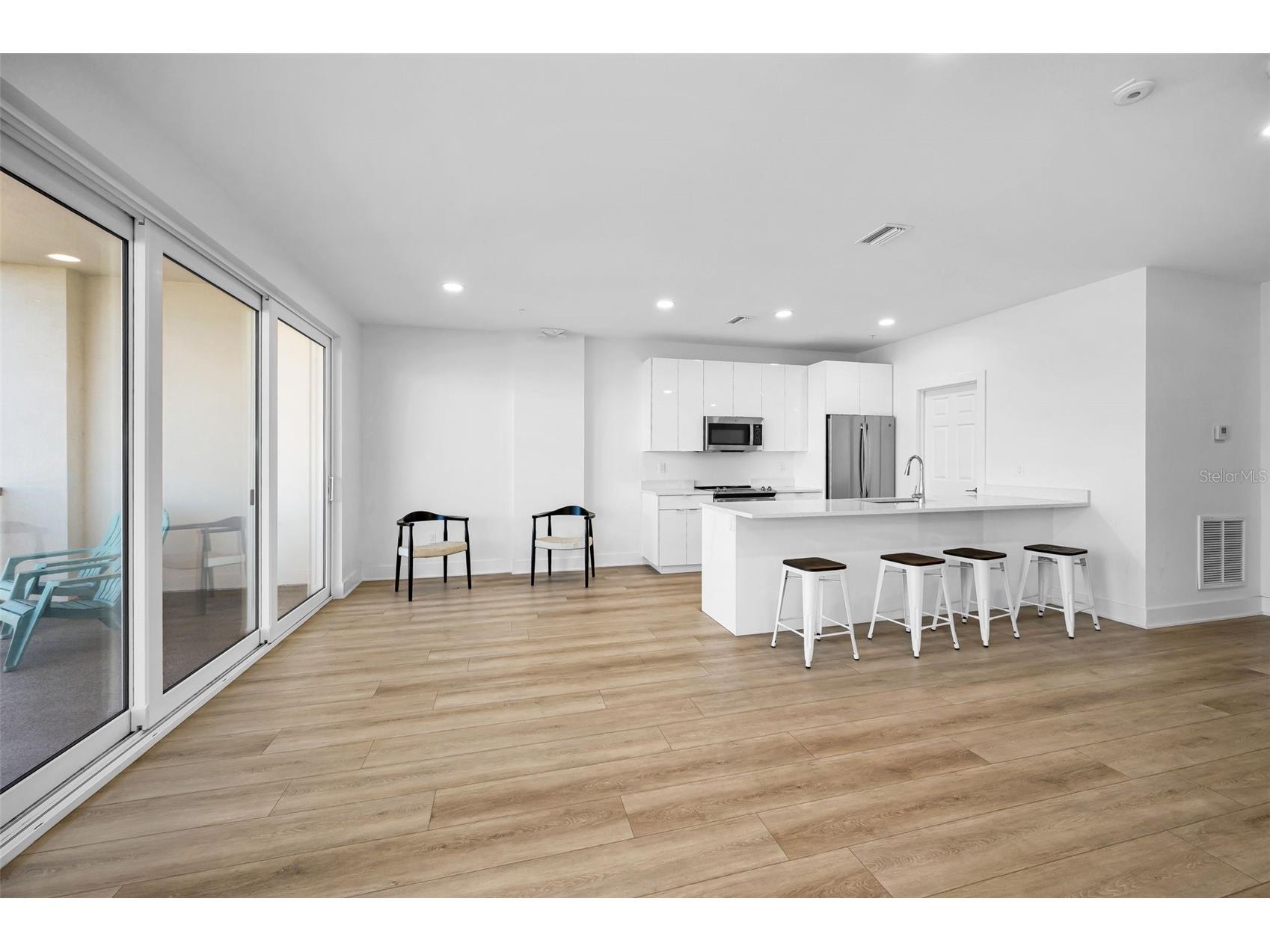 400 150th Avenue #207 Madeira Beach FL 33708 - BOCA CIEGA BAY & INTRACOASTAL TB8491179 image70